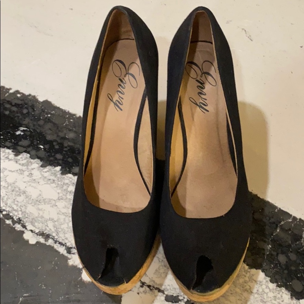 Envy Wedge heels canvas and cork. EUC size 10
